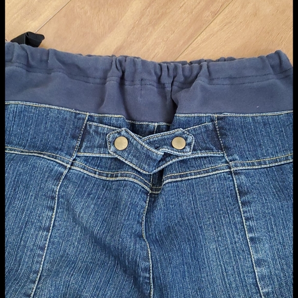 Maternity jean short - Picture 3 of 4
